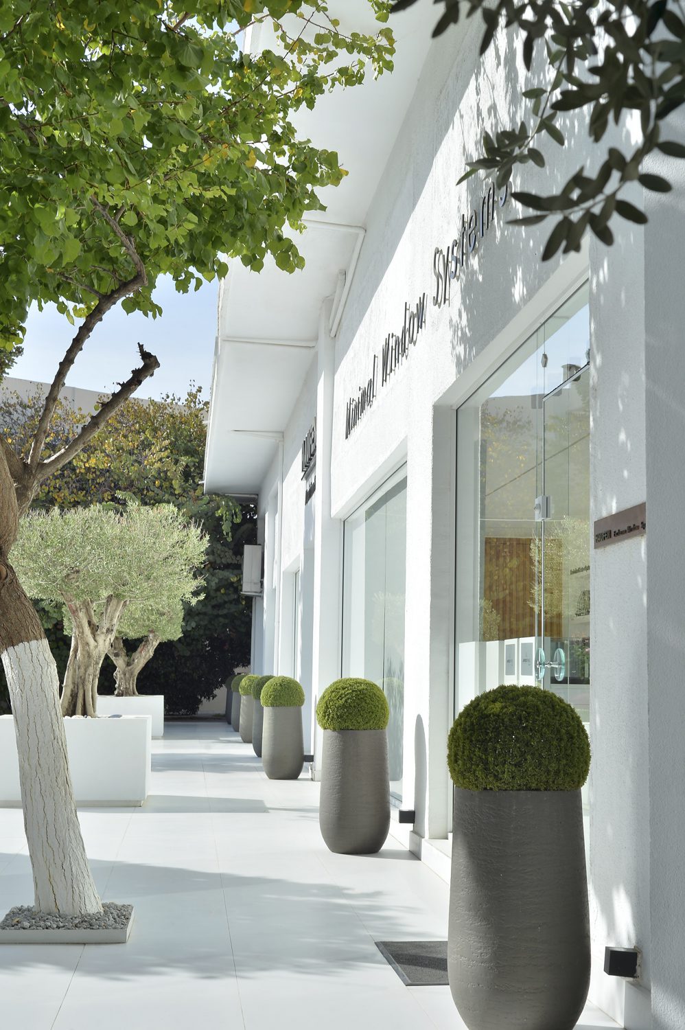 Showroom Αθηνών 24